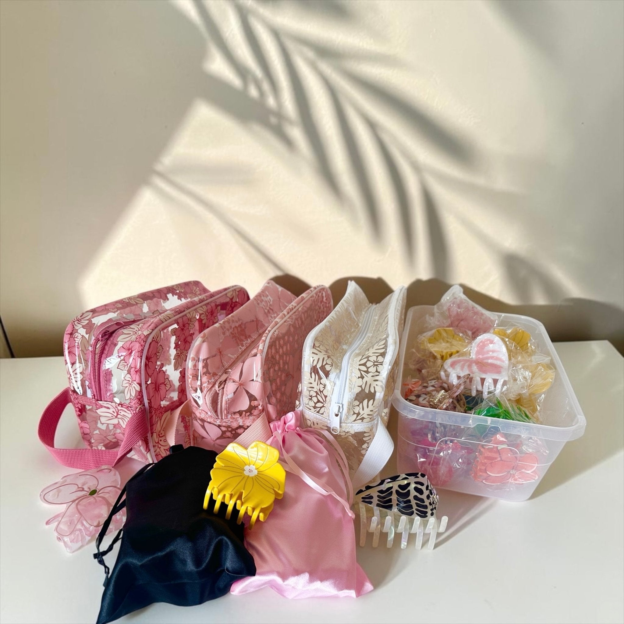 Blind Bag: Clear Bag w/ Hair Clips - Sweet Sweet Honey Hawaii