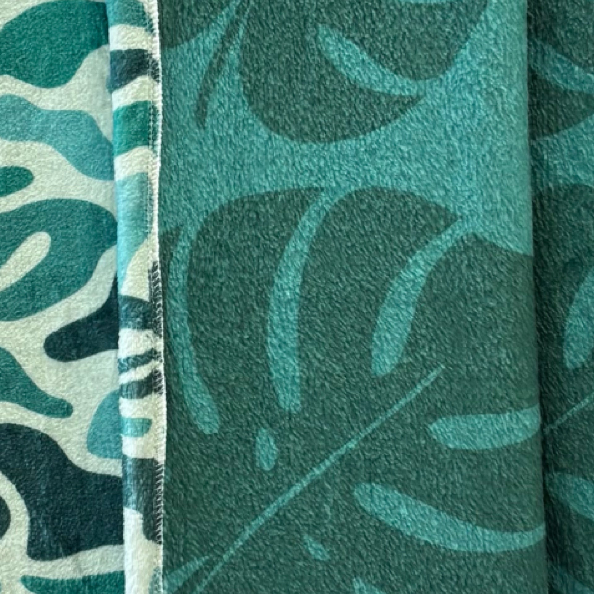 Medium: Mahi Mahi/Green Monstera Minky Blanket - Sweet Sweet Honey Hawaii